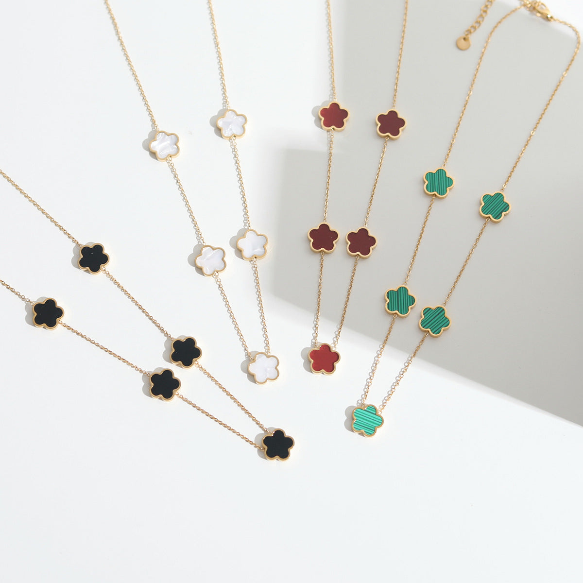 Five Flower Choker Flower Titanium Steel Necklace – Jewelry Gift Ideas — 1