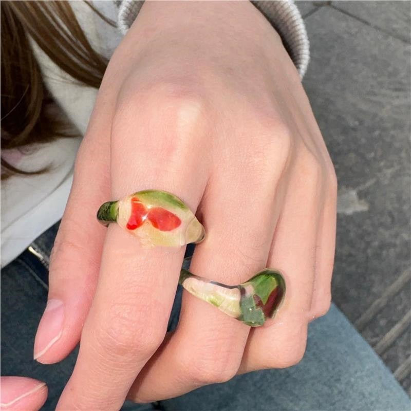 A Small Fish Hand-made Glass Ring – Surprise Gifts — 1
