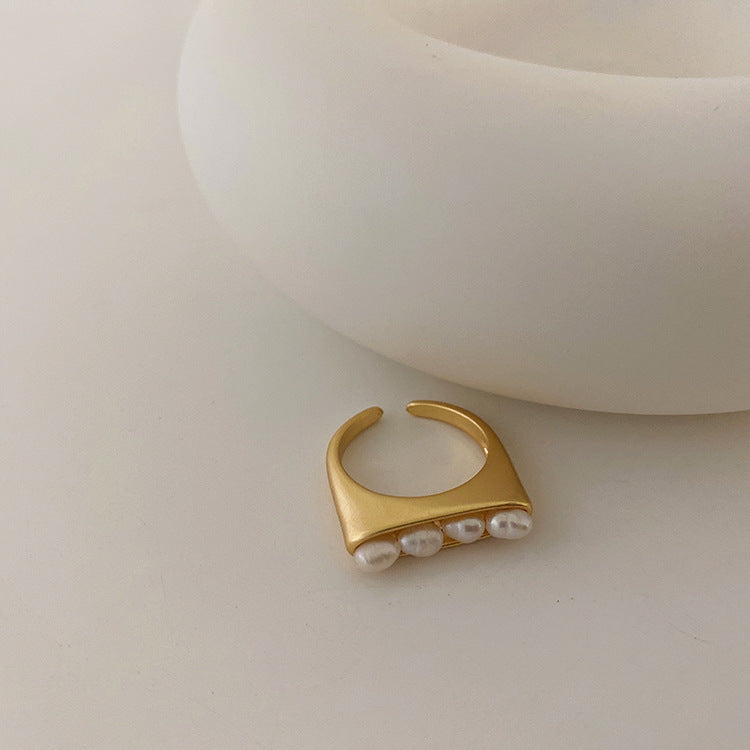 RINGFreshwater Pearl Ring In Matte Metal – Gift Ideas — 1