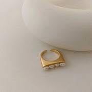 RINGFreshwater Pearl Ring In Matte Metal – Gift Ideas — 1