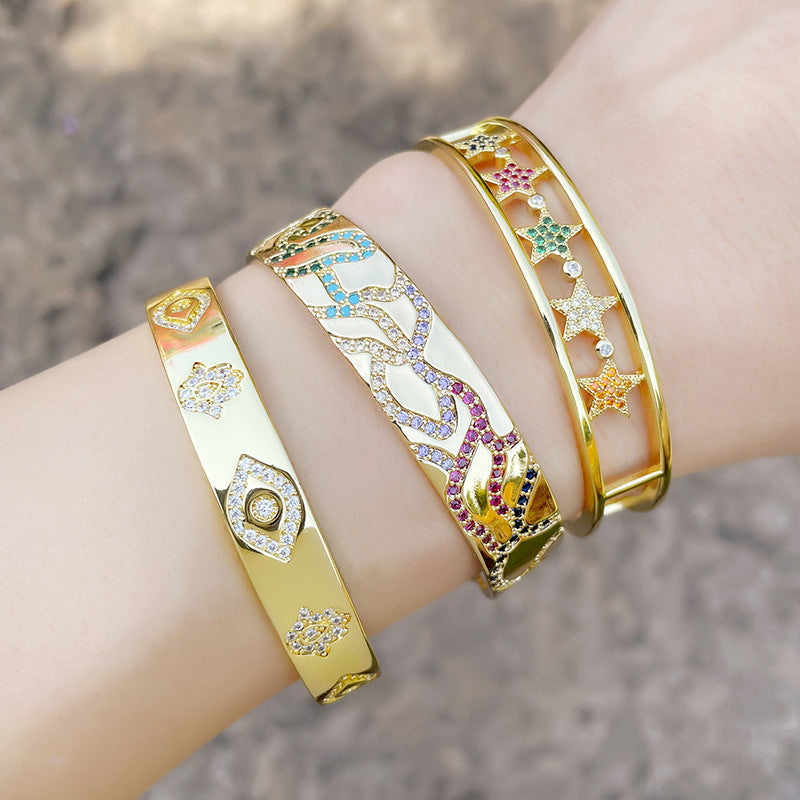Personalized Wide Brim Gold Hollow Bracelet – Jewelry Gift Ideas — 1