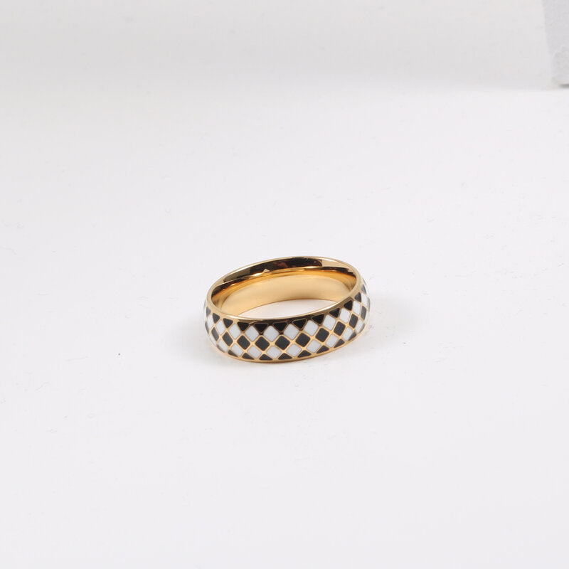Diamond Checkerboard Black And White Drip Ring – Surprise Gifts — 1