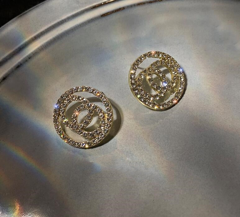 Round Full Diamond Earrings – Surprise Gifts — 1
