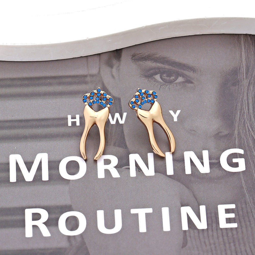 Fashion Simple Alloy Diamond Crown Tooth Stud Earrings – Stylish Gifts — 1