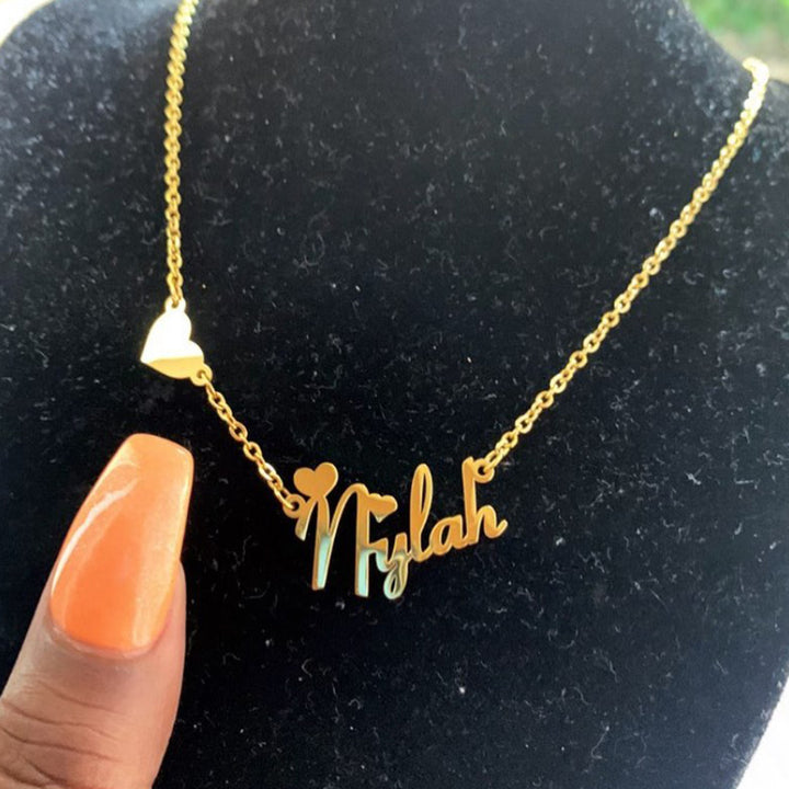 Custom Name Necklace With Heart Butterfly – Jewelry Gift Ideas — 1