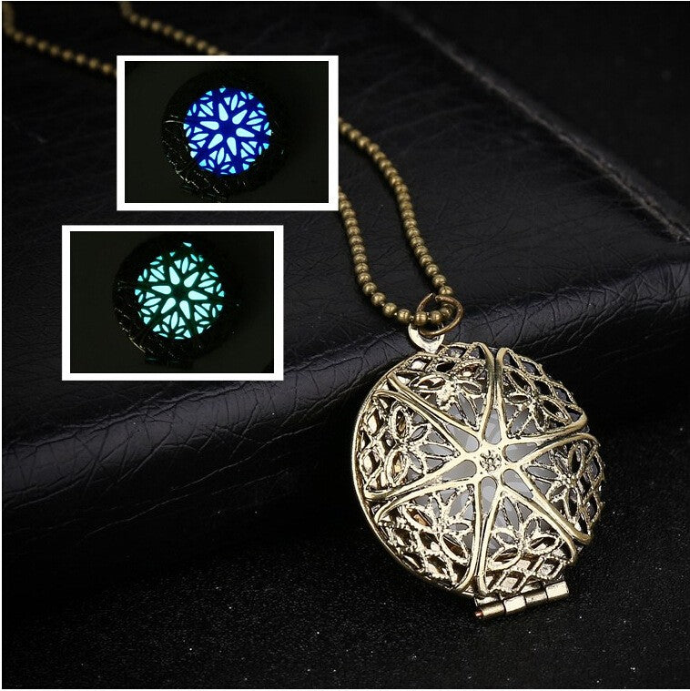 Vintage Pendant Hollow Round Luminous Necklace – Jewelry Gift Ideas — 1