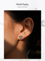Women's Heart-shaped Plaid Stud Earrings – Gifts for Her — 3