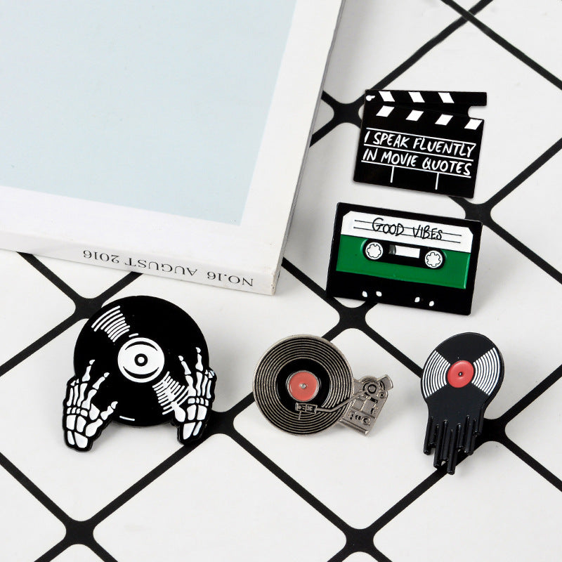 Gramophone vinyl record brooch – Jewelry Gift Ideas — 1