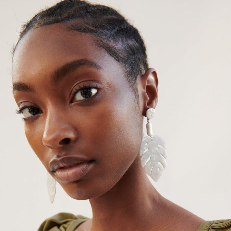 Big Exaggerated Tassel Earrings Leaf-Shaped – Holiday Gift Ideas — 1