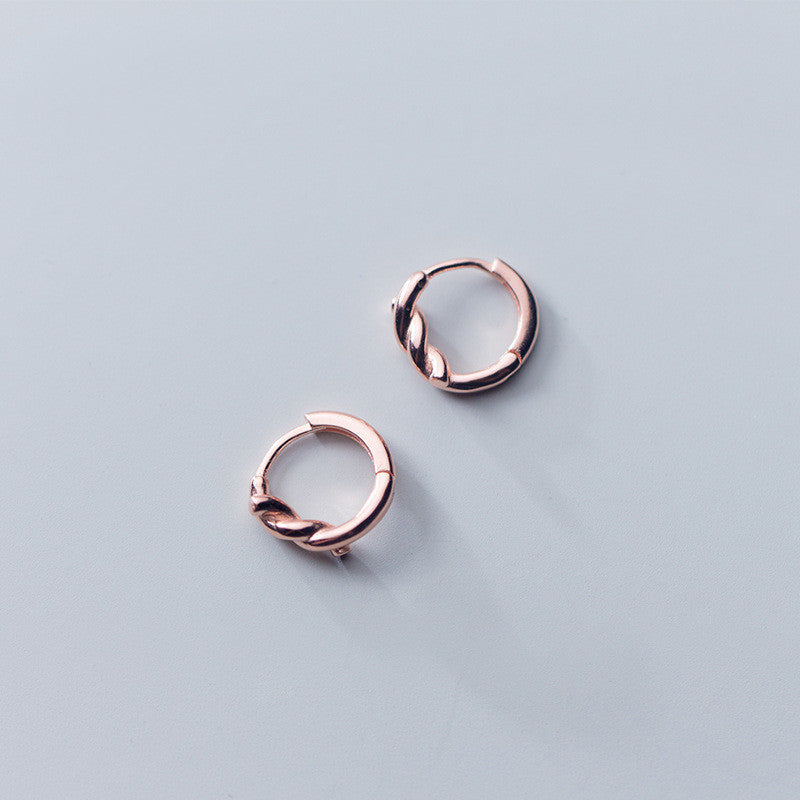 Twisted twist ear ring – Holiday Gift Ideas — 1