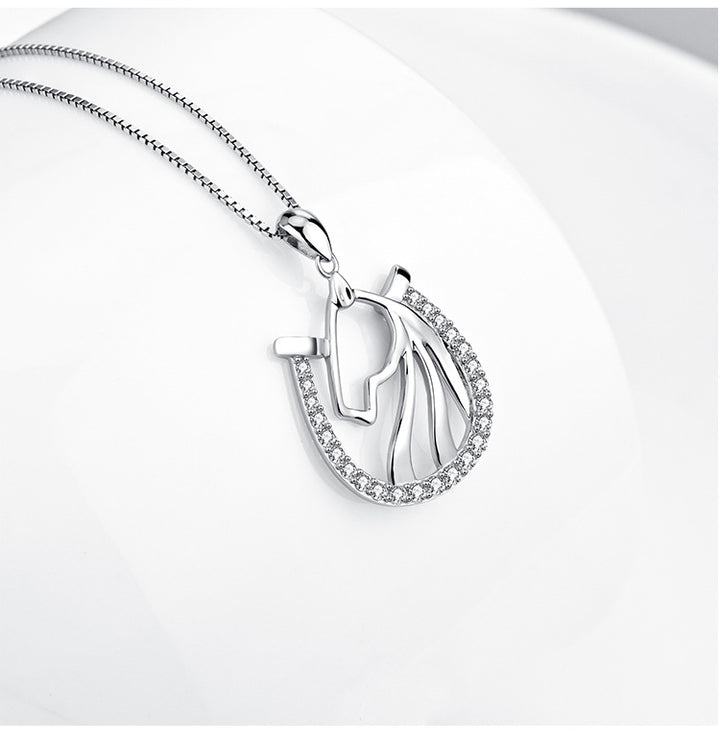 Horse's Head And Hooves Set With Diamond Pendant – Jewelry Gift Ideas — 1