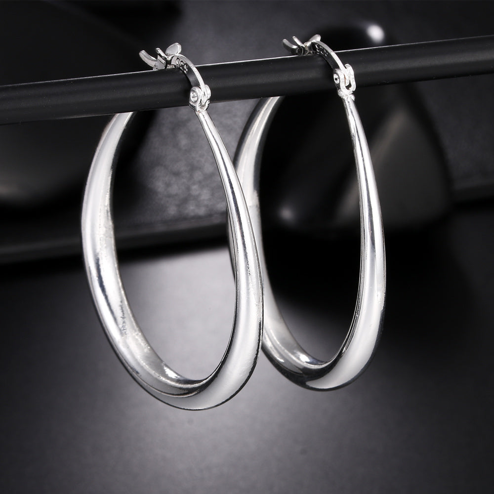 Three-dimensional U earrings – Birthday Gifts — 1