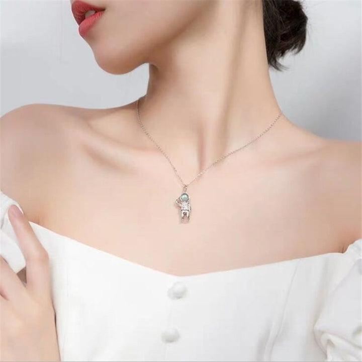 Fashion Small Astronaut Creative Design Necklace – Jewelry Gift Ideas — 1