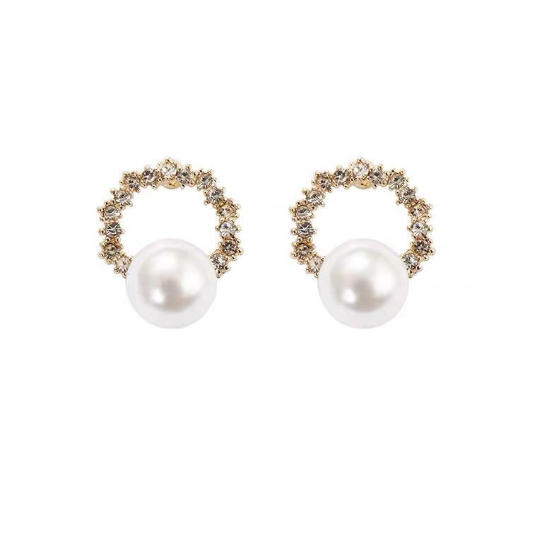 South Korea's Dongdaemun Ring Diamond and Pearl – Meaningful Gifts — 1