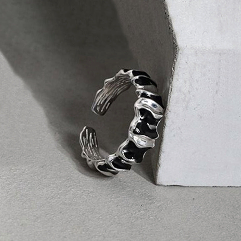 Cold Wind Dark Epoxy Folded Index Finger Ring – Jewelry Gift Ideas — 1