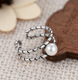 Twisted pearl ring – Practical Gifts — 4