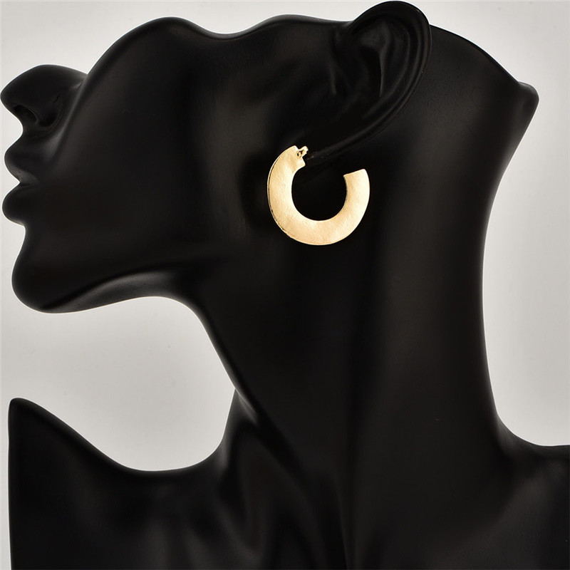Women Simple Vintage Gold Moon Earrings – Gifts for Her — 1