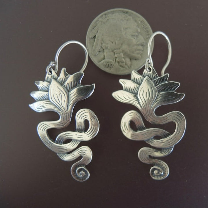 Fashion Retro Creative Women's Earrings – Stylish Gifts — 1