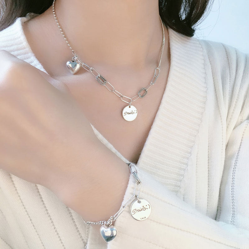 Niche Design Love Medal Pendant Necklace – Jewelry Gift Ideas — 1
