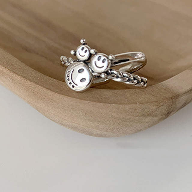 Retro Personality Cute Open Smiley Ring – Stylish Gifts — 1