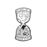 Skull Fish Raising Skull Hug Cat Funnel Bottle – Jewelry Gift Ideas — 4