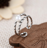 Twisted pearl ring – Practical Gifts — 2