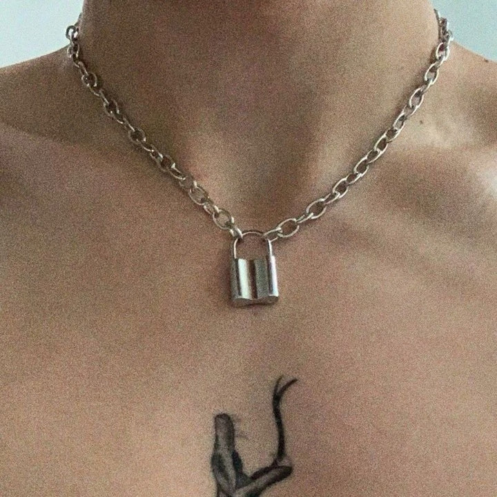 Simple Alloy Metal Clavicle Chain – Birthday Gifts — 1