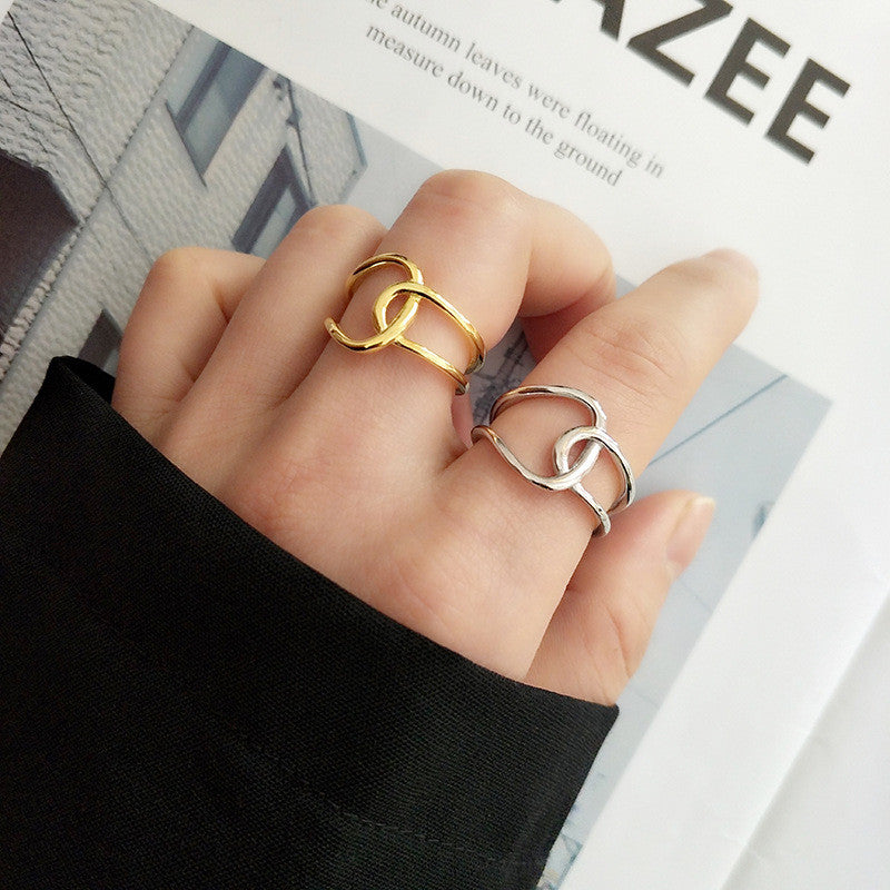 INS Minimalist Line Interlaced Crossing Women's Ring – Gifts for Her — 1