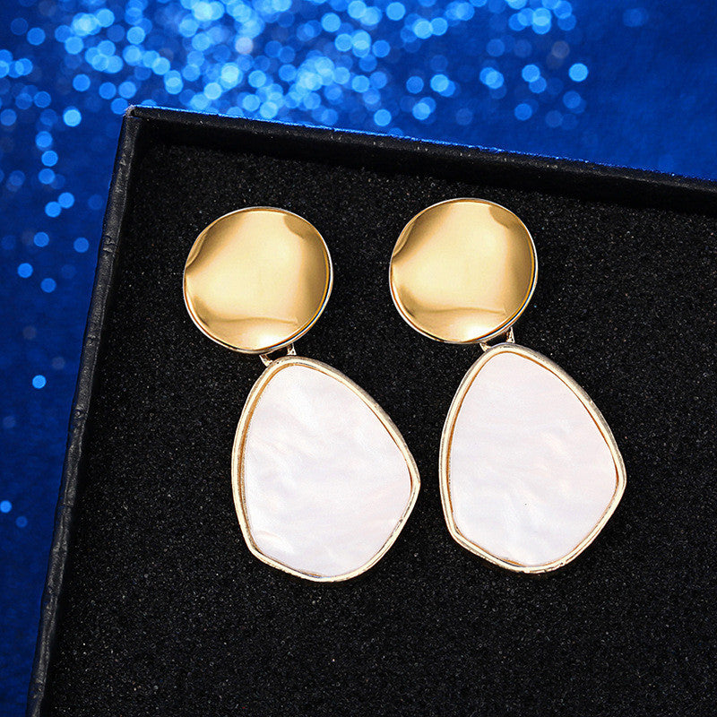 Retro Aimple Sequined Acrylic Earrings Foreign Trade – Useful Gifts — 1
