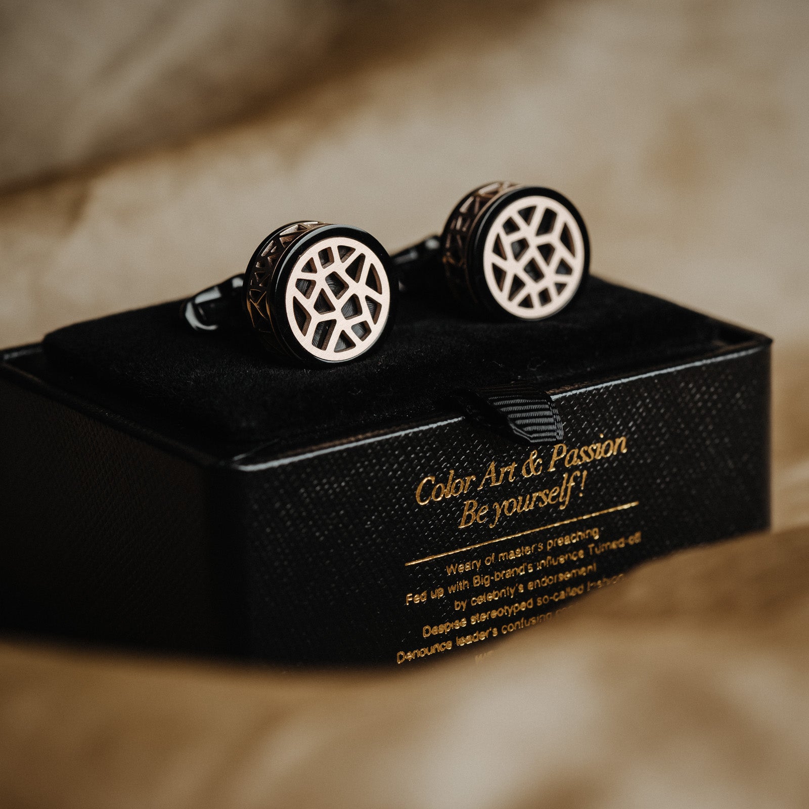 French Black Gold Cufflinks Men's Business Casual – Gifts for Him — 1