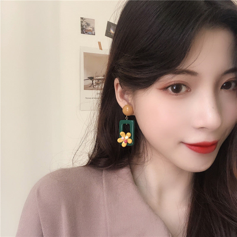 Korea Hyuna Style Cute Daisy Flower Contrast Color – Stylish Gifts — 1