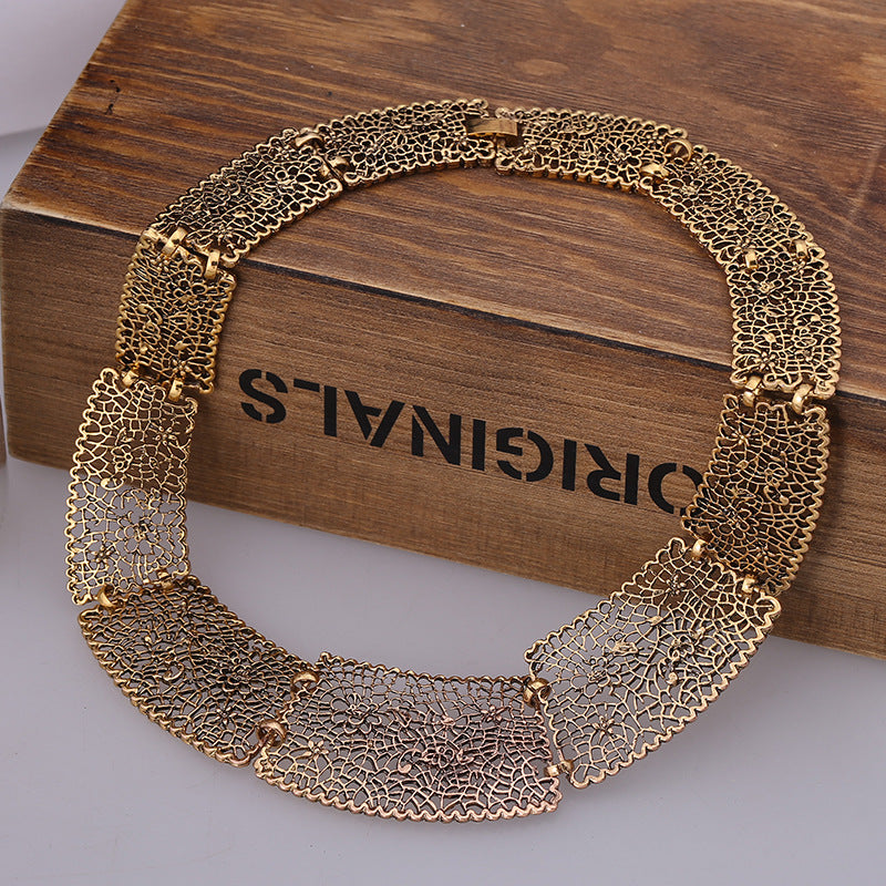 Fashion Alloy Hollow Pattern Retro Collar – Stylish Gifts — 1