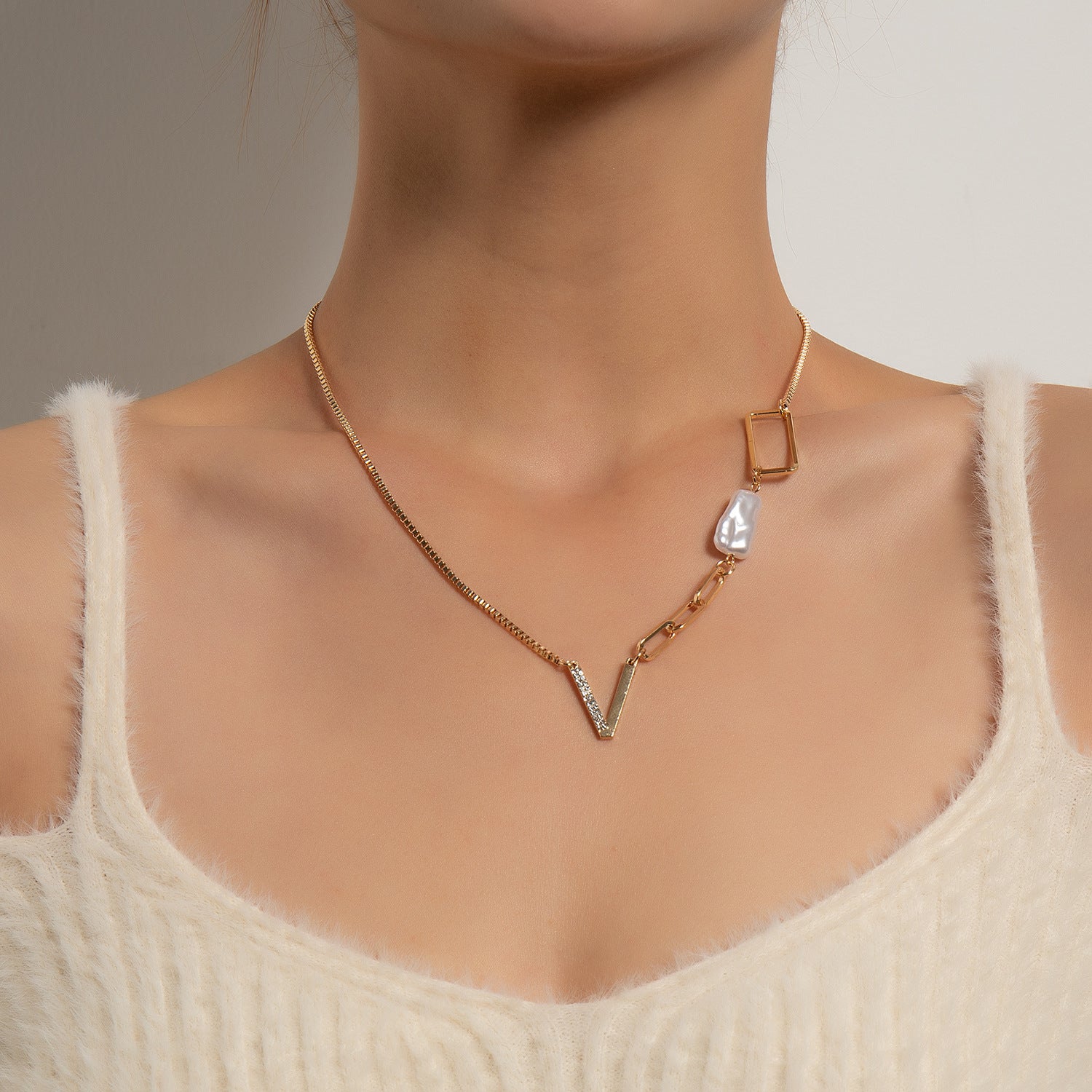 Geometric Hollow Box Pearl Necklace Women – Jewelry Gift Ideas — 1