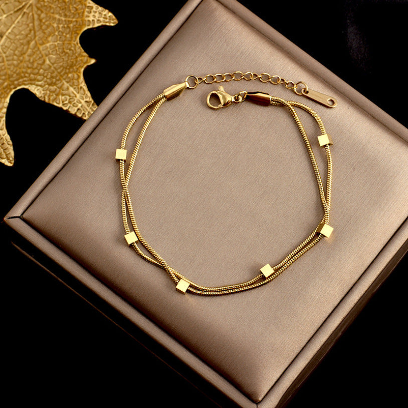 Small Square Geometric Shiny Bracelet – Jewelry Gift Ideas — 1