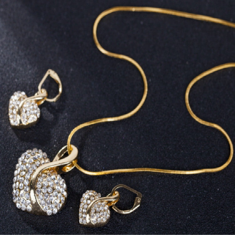 Love Heart Shaped Diamond Pendant Earrings – Jewelry Gift Ideas — 1