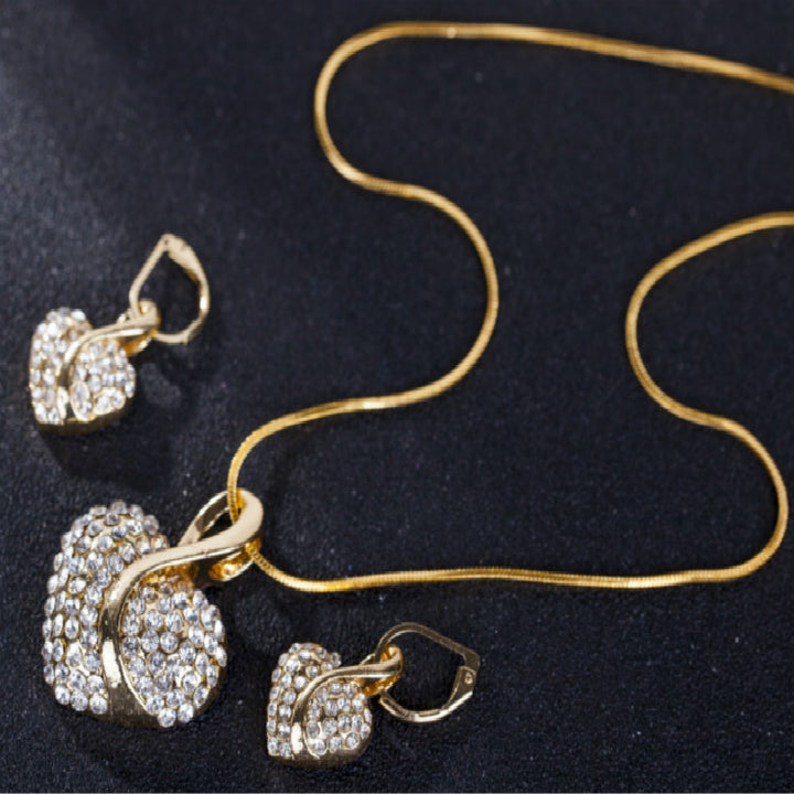 Love Heart Shaped Diamond Pendant Earrings – Jewelry Gift Ideas — 1