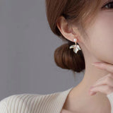 Retro Green Light Petals Freshwater Pearl Ear Studs – Meaningful Gifts — 5