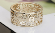 Individual pattern hollow ring – Meaningful Gifts — 1
