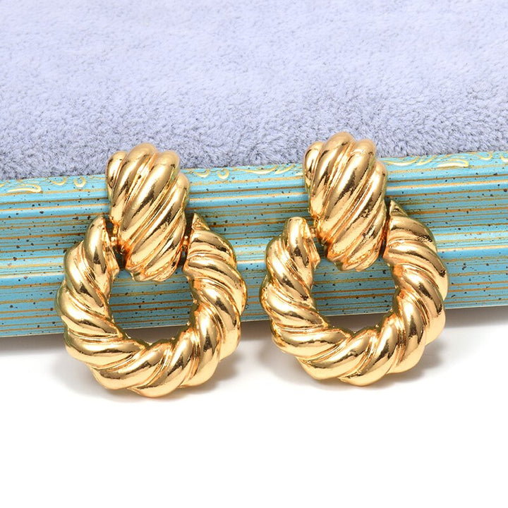 Alloy twist earrings – Small Gift Ideas — 1