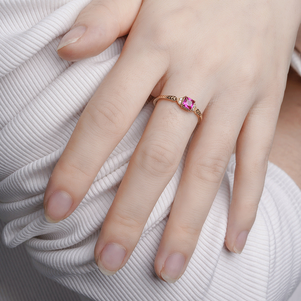 Light Luxury Inlaid Red Diamond Jade Ring – Holiday Gift Ideas — 1