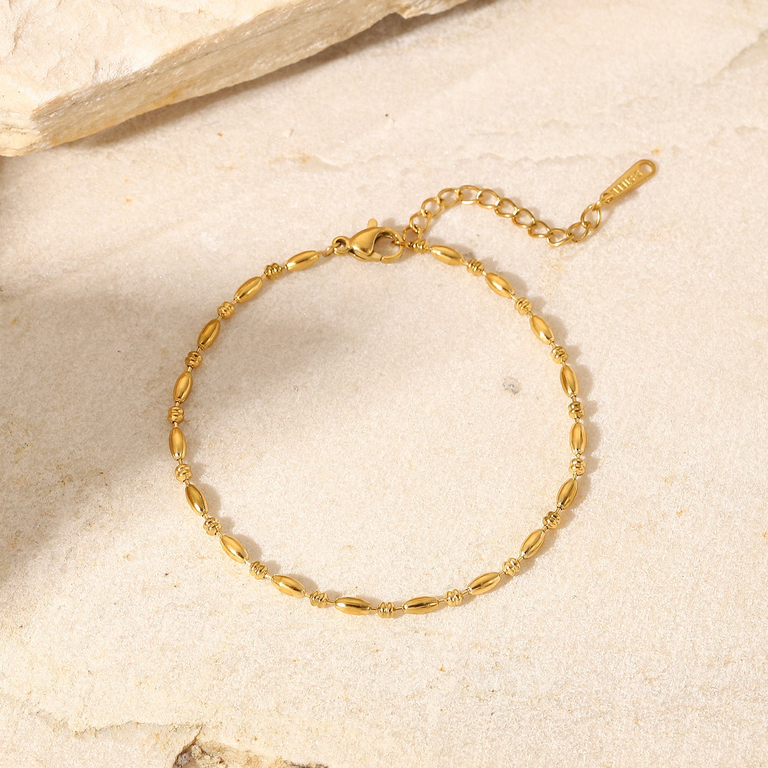 Fashion Simple Ladies Oval Bead Bracelet – Stylish Gifts — 1