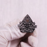 Heart-shaped Badge Alloy Brooch – Jewelry Gift Ideas — 4