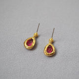 Simple and compact earrings – Thoughtful Gifts — 3