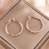 Fashion Simple 18K Gold Earrings Exquisite Glossy – Stylish Gifts — 2