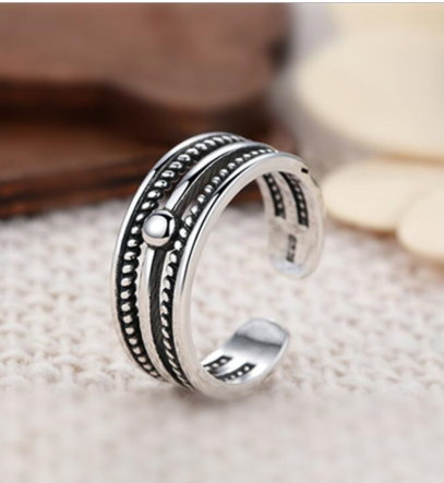 Twisted plaited ring – Small Gift Ideas — 1