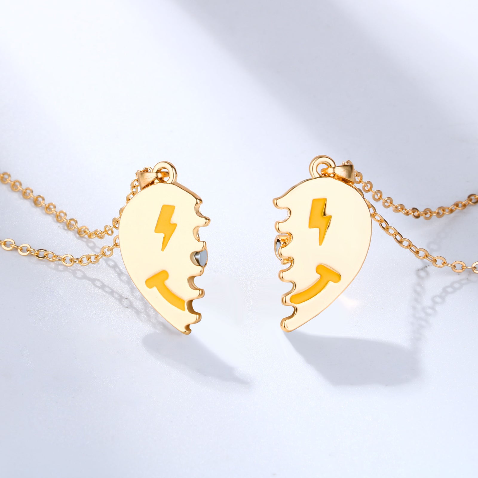 Love Couple Personality Creative Magnet Necklace – Gifts for Couples — 1