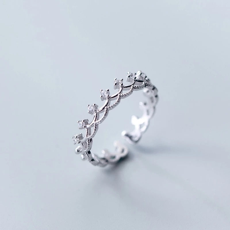 Diamond crown ring – Surprise Gifts — 1