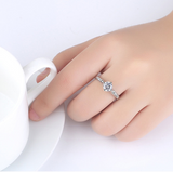 Women's Ring Inlaid Round Shiny Zircon Ring – Gifts for Her — 4