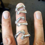 Simple And Creative Love Hands Embracing Ring – Gifts for Couples — 7
