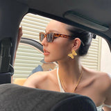 Light Luxury Earrings Elegant High-grade Metal – Gift Ideas — 6